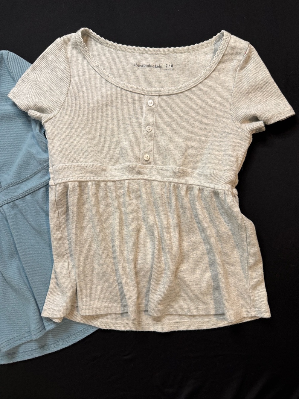 ABERCROMBIE - Set of 2 Girls' Short-Sleeve Peplum Henley Top — Blue and Gray - Picture 2 of 5